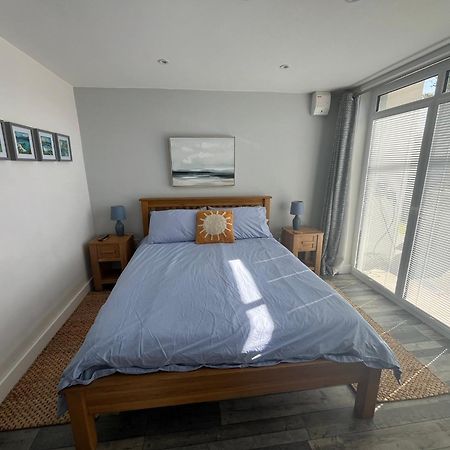 Entire Guest Suite In Four Mile Bridge, Rhoscolyn Valley Exteriér fotografie