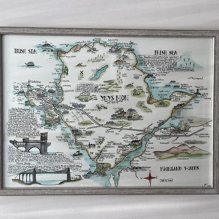 Entire Guest Suite In Four Mile Bridge, Rhoscolyn Valley Exteriér fotografie